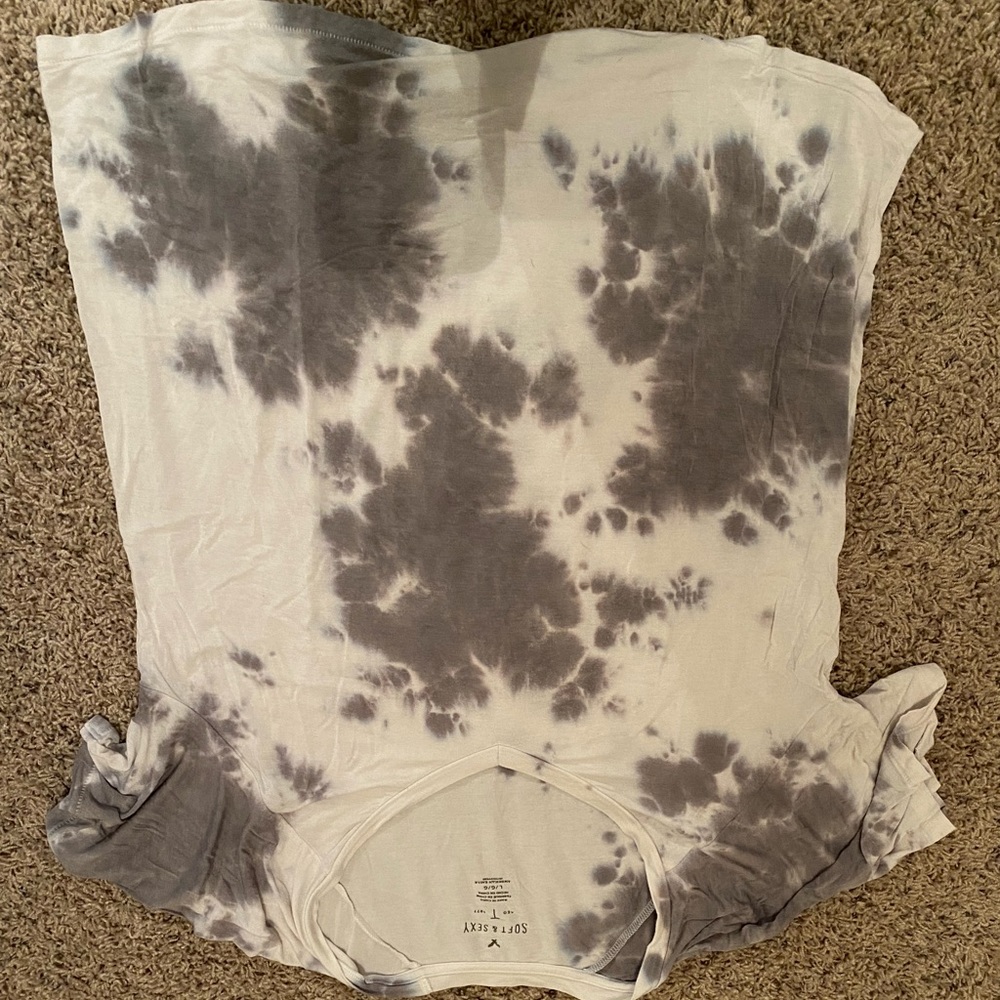 American Eagle shirt